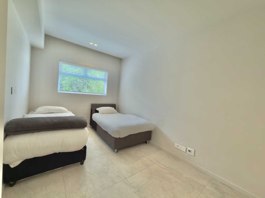 To Let 2 Bedroom Property for Rent in Sea Point Western Cape